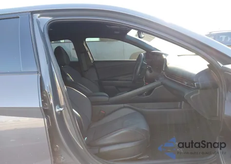 2024 Hyundai Elantra N Line z USA, uszkodzony, nr VIN KMHLR4DF6RU816477